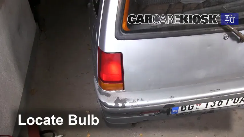 1998 Daewoo Tico SE 0.8L 3 Cyl. Lights